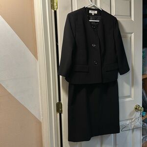 Black suit - 2 piece